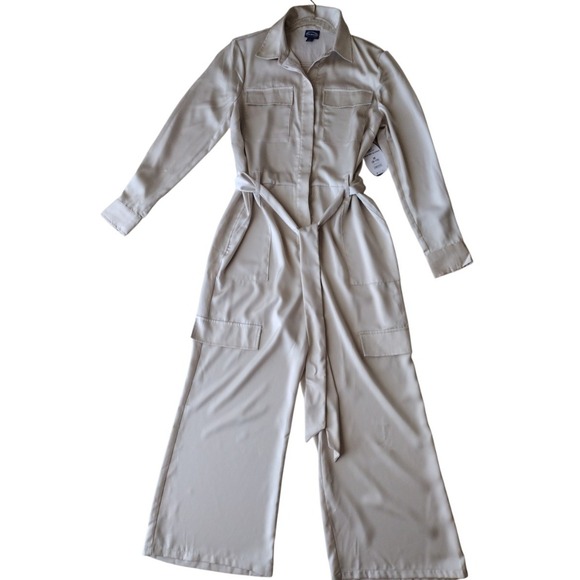 Scoop NYC Pants - Scoop‎ Jumpsuit Woman Medium Beige Flare Long Sleeves Collared Belted Silky